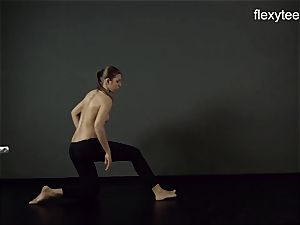 FlexyTeens - Zina displays limber naked assets